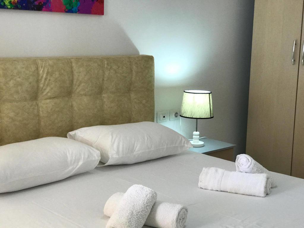 Sunny Bay Apartments Sarande Luaran gambar